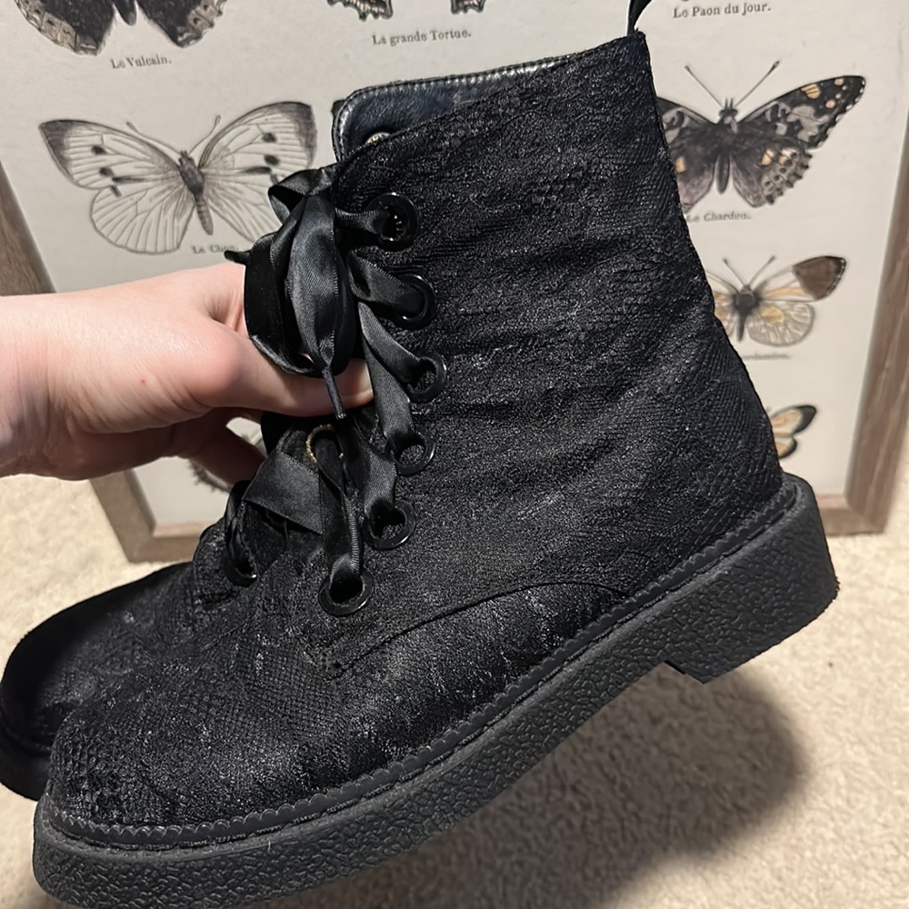 La Moda Black Lace up Lace fabric boot Size 8